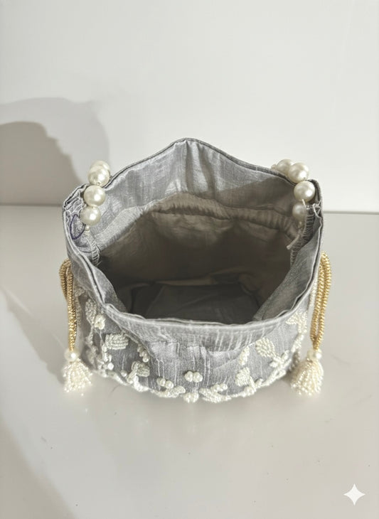 Pearl potli bag