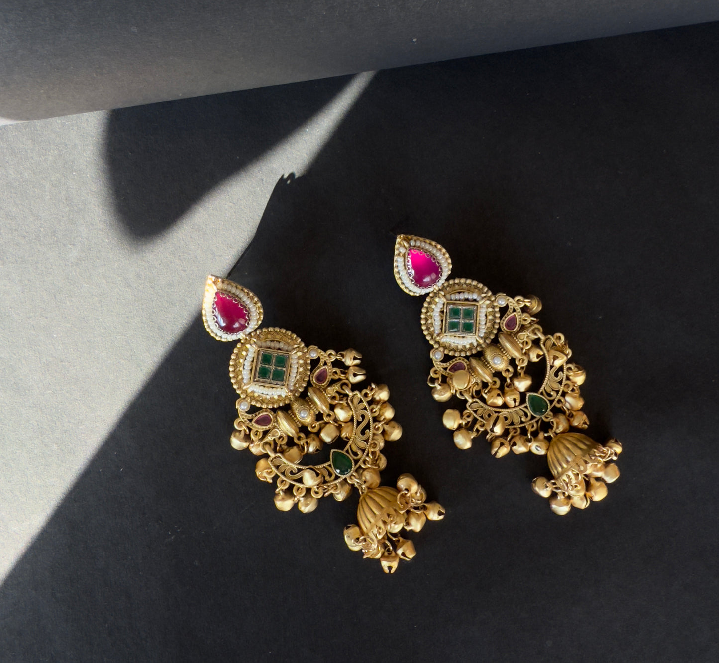 Heritage look earrings