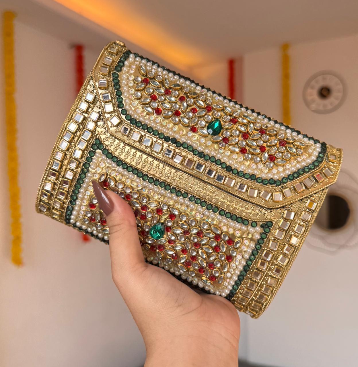 Jewel clutch