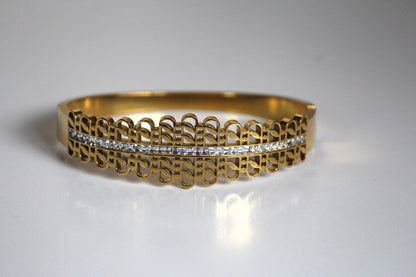 Single line bracelet
