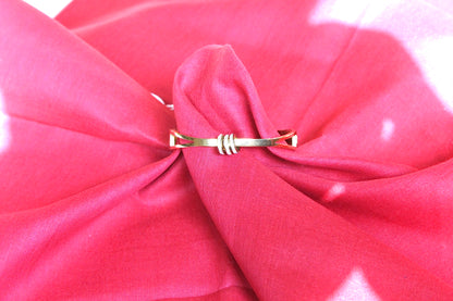Moving Stone Bracelet
