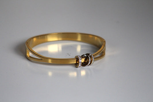 Moving Stone Bracelet