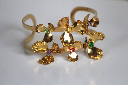 Flower broad bracelet