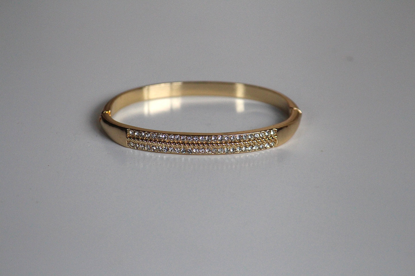 Pebble Charm Thin Wrist Bracelet
