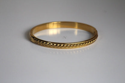 Sleek Bracelet