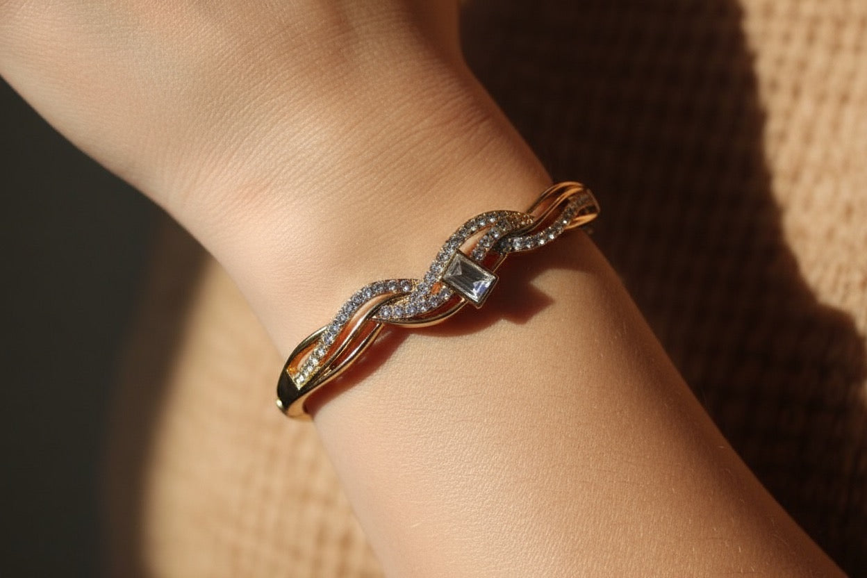 Criss Cross & Thin Wrist