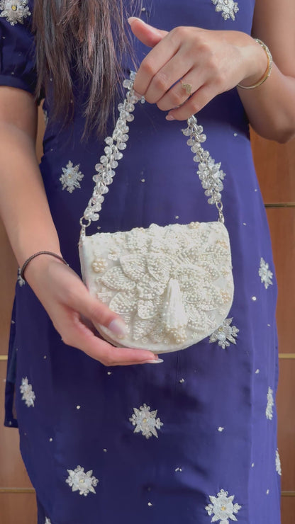 Pearl chain bag
