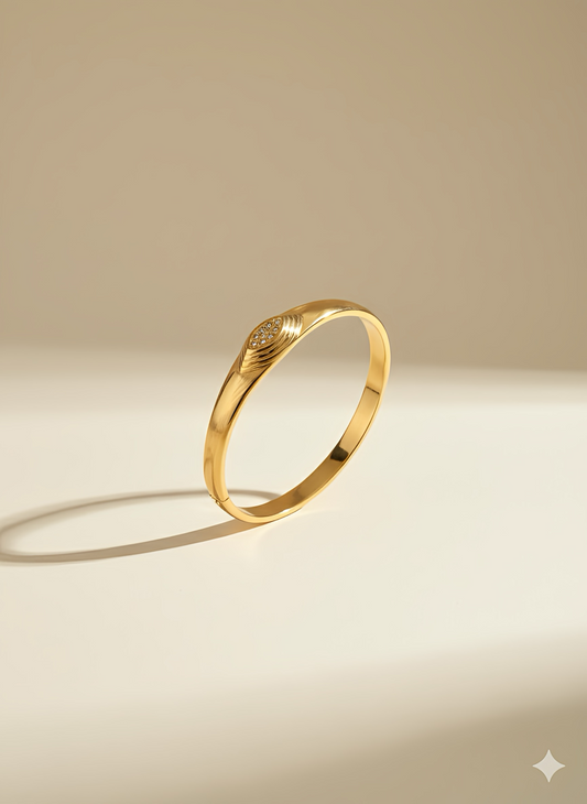 Fish eye bracelet