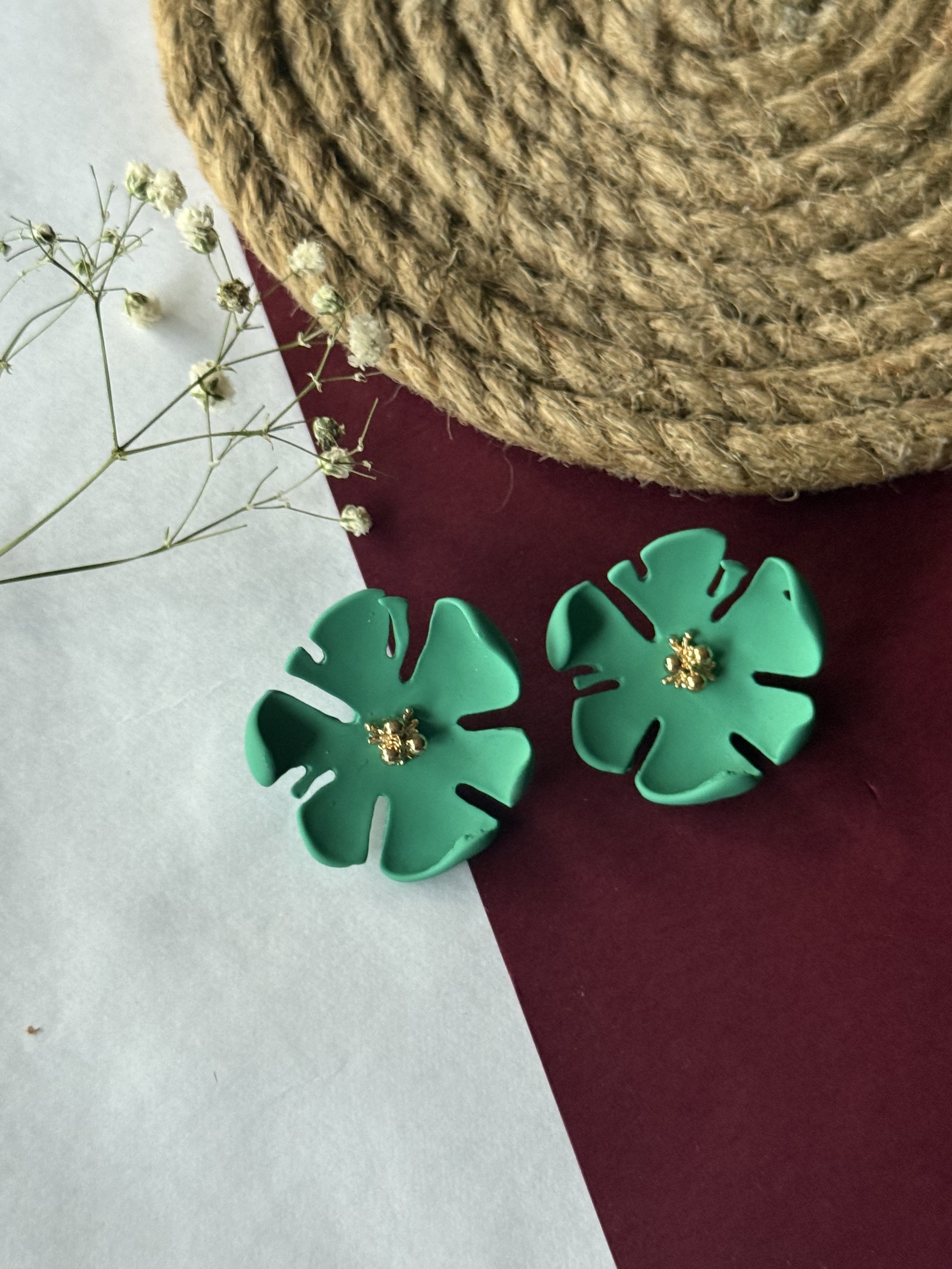 green flower earring